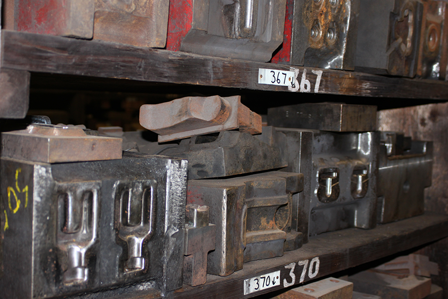 closed-die forging moulds